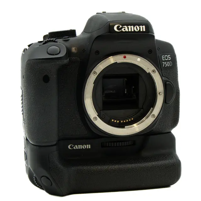 BRUKT Canon EOS 750D m/BG-E18 Tilstand: 3 |31428 eksp. 