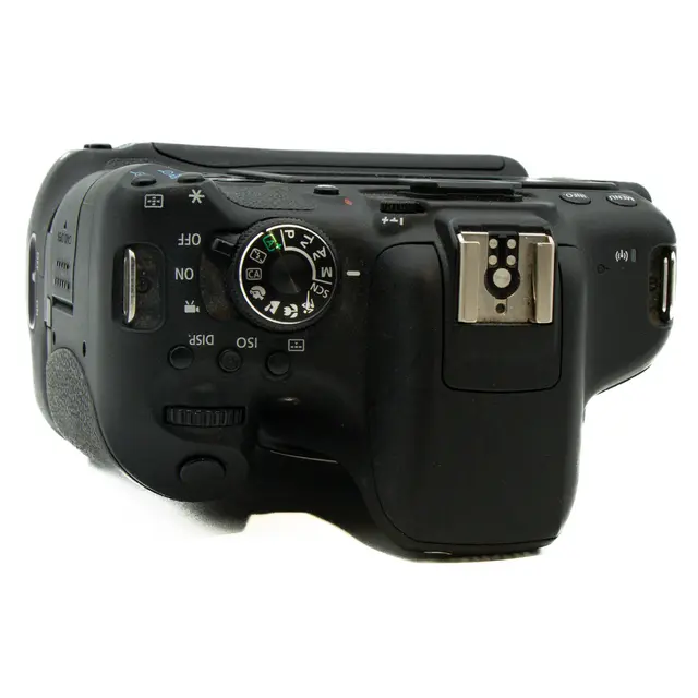 BRUKT Canon EOS 750D m/BG-E18 Tilstand: 3 |31428 eksp. 