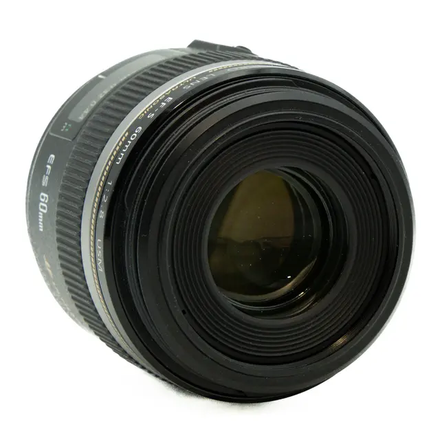 BRUKT Canon EF-S 60mm f/2.8 USM Macro Tilstand: 2 | Canon EF-S 