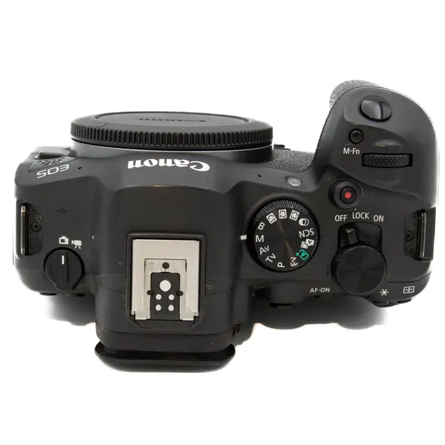 BRUKT Canon EOS R6 Mark II Tilstand: 3 |118000 eksp. 