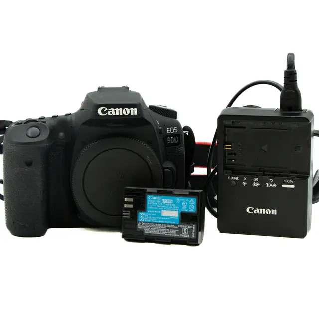 BRUKT Canon EOS 90D Tilstand: 3 |46000 eksp. 