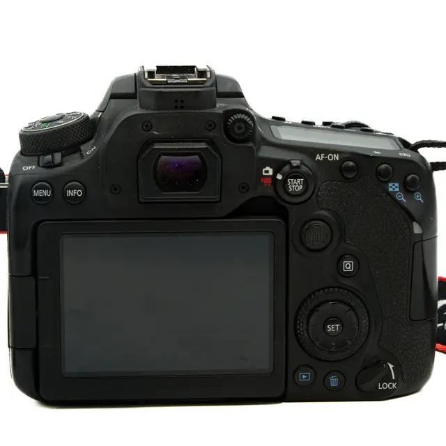 BRUKT Canon EOS 90D Tilstand: 3 |46000 eksp. 