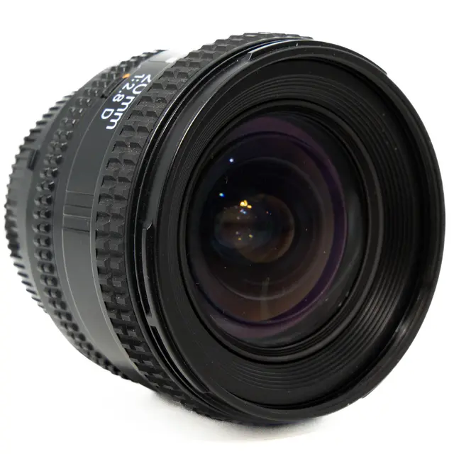 BRUKT Nikon AF 20mm f/2.8 D Tilstand: 2 | Nikon F (FX) 