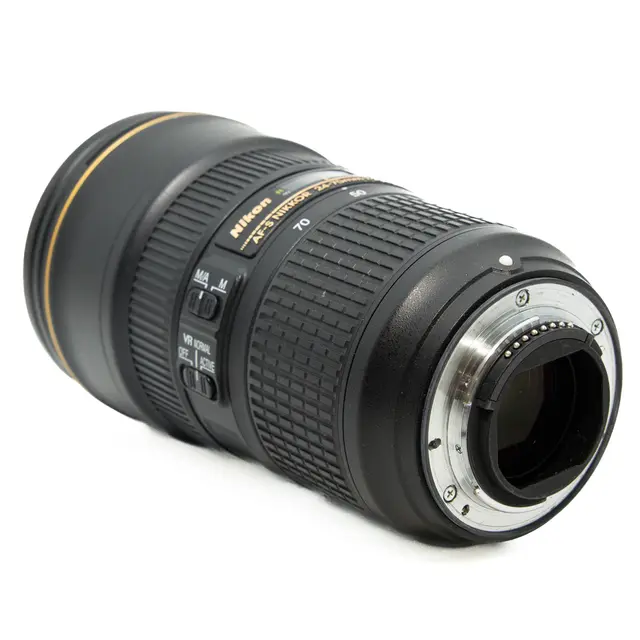 BRUKT Nikon AF-S 24-70mm f/2.8 E ED VR Tilstand: 3 | Nikon F (FX) 