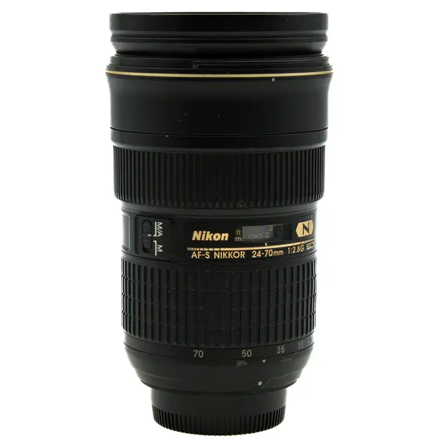 BRUKT Nikon AF-S 24-70mm f/2.8G ED Tilstand: 4 | Nikon F (FX) 
