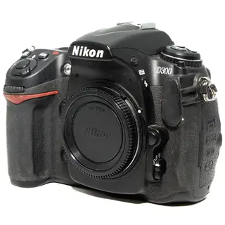 Nikon D300 Tilstand: 4 |41360 eksp.