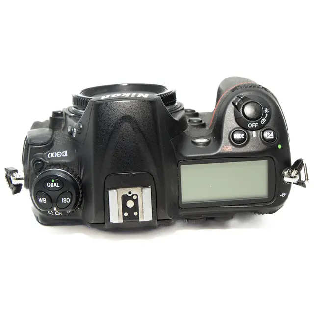 BRUKT Nikon D300 Tilstand: 4 |41360 eksp. 