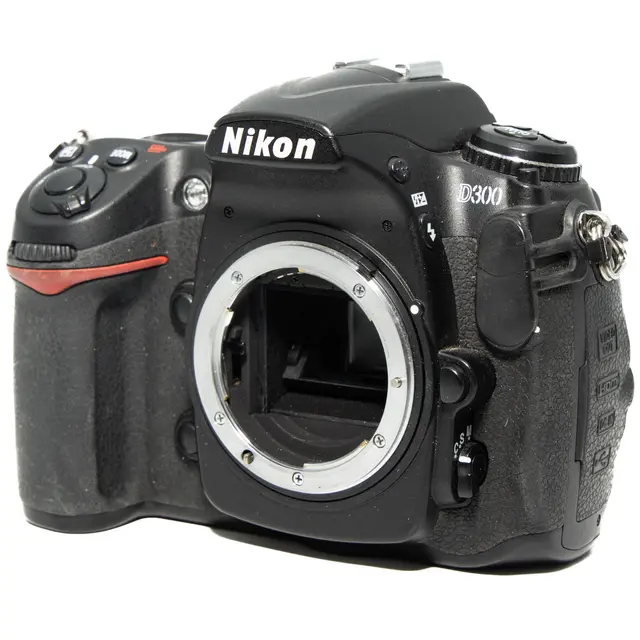 BRUKT Nikon D300 Tilstand: 4 |41360 eksp. 