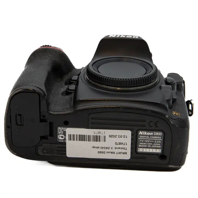 BRUKT Nikon D800 Tilstand: 3 |56242 eksp. 