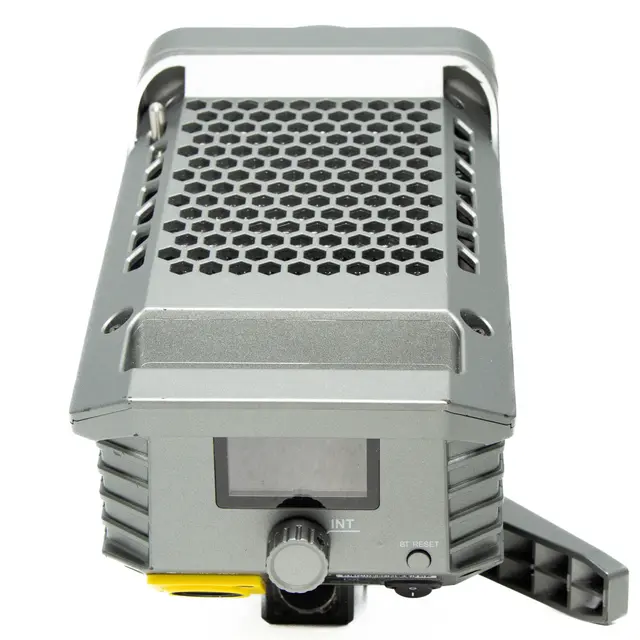 BRUKT Amaran 200d LED Dagslys Tilstand: 3 