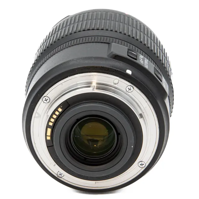 BRUKT Canon EF-S 15-85mm f/3.5-5.6 USM Tilstand: 3 | Canon EF-S 