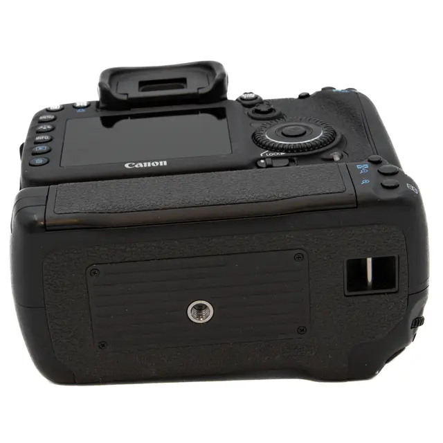 BRUKT Canon EOS 7D Tilstand: 3 |16066 eksp. 