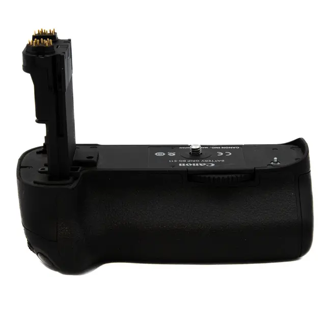 BRUKT Canon BG-E11 for 5D Mark III Tilstand: 3 