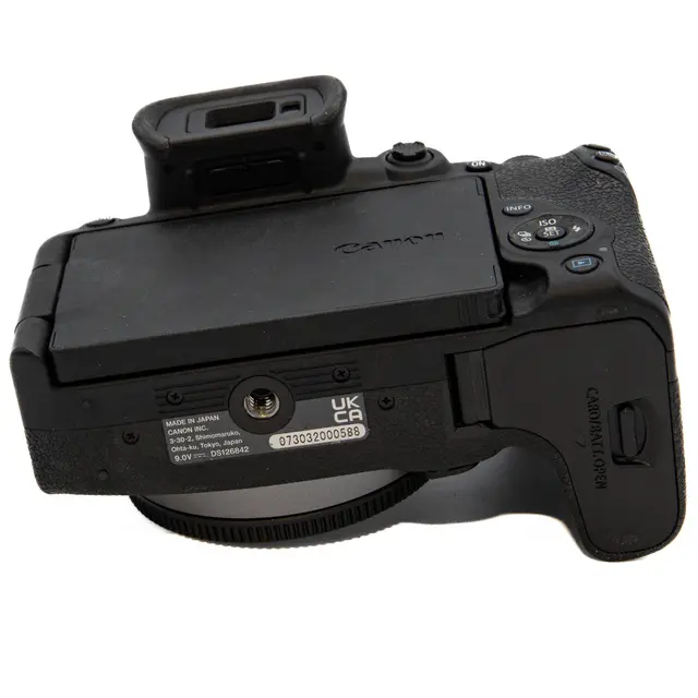 BRUKT Canon EOS R10 Tilstand: 3 |4000 eksp. 