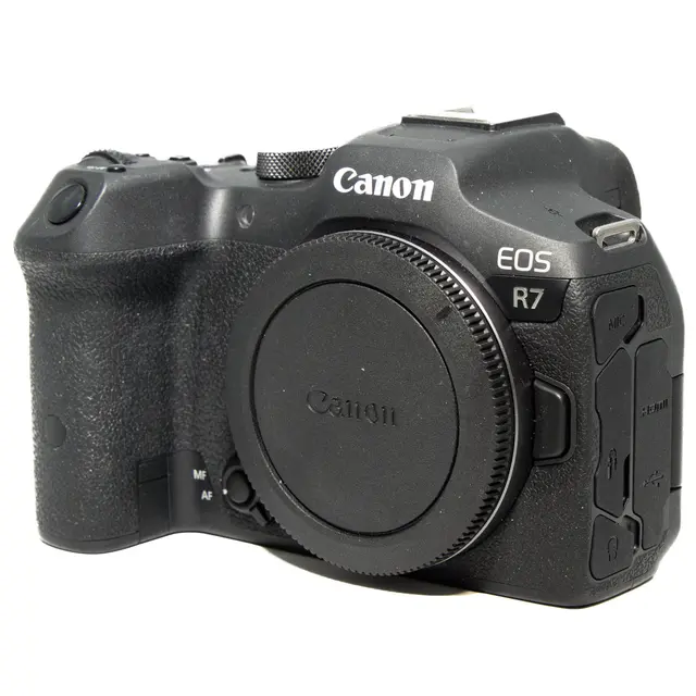 BRUKT Canon EOS R7 Tilstand: 3 |7000 eksp. 