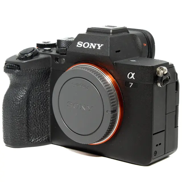 BRUKT Sony A7 IV Tilstand: 1 |518 eksp. 