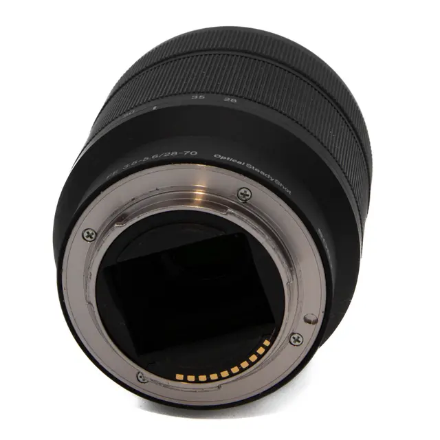 BRUKT Sony FE 28-70mm f/3.5-5.6 OSS Tilstand: 3 | Sony E 