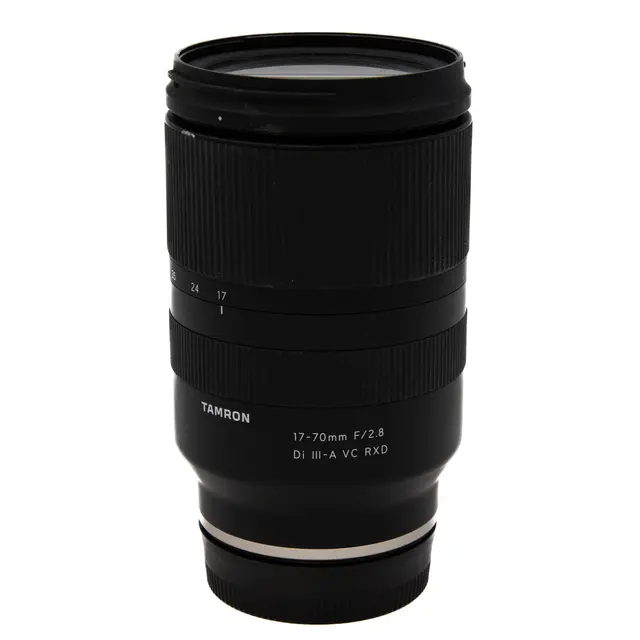 BRUKT Tamron 17-70mm f/2.8 Di VC RXD Tilstand: 3 | Sony E 