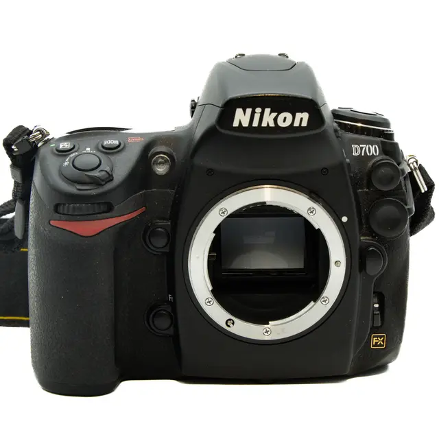 Nikon D700 Tilstand: 3 |6700 eksp. 