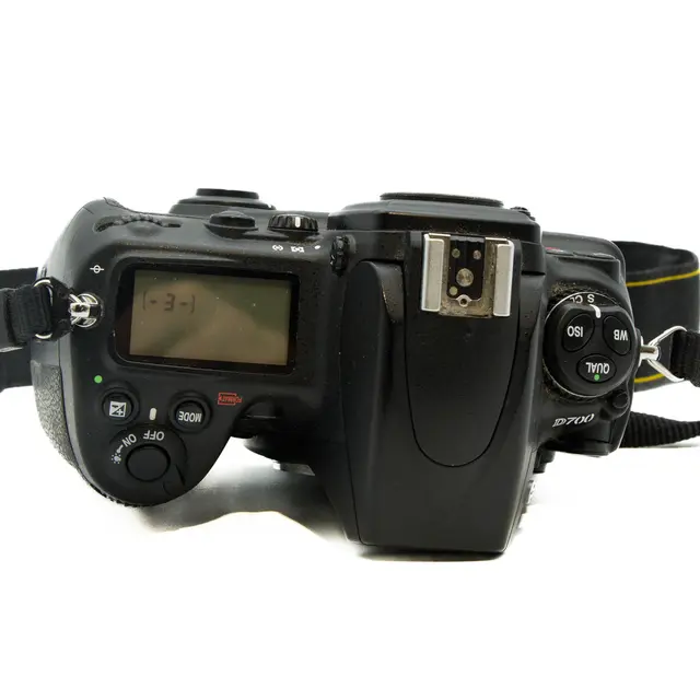 Nikon D700 Tilstand: 3 |6700 eksp. 