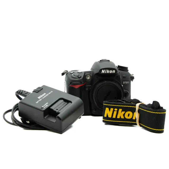 Nikon D7000 Tilstand: 3 |5092 eksp. 