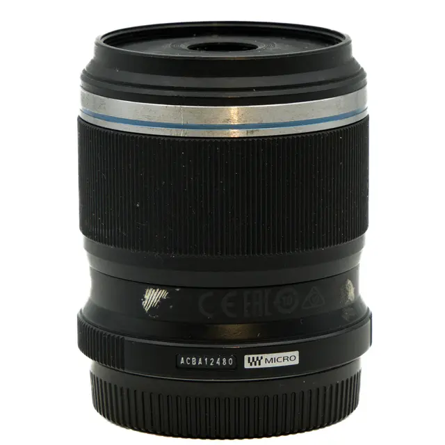 BRUKT Olympus 30mm f/3.5 Tilstand: 3 | MFT 