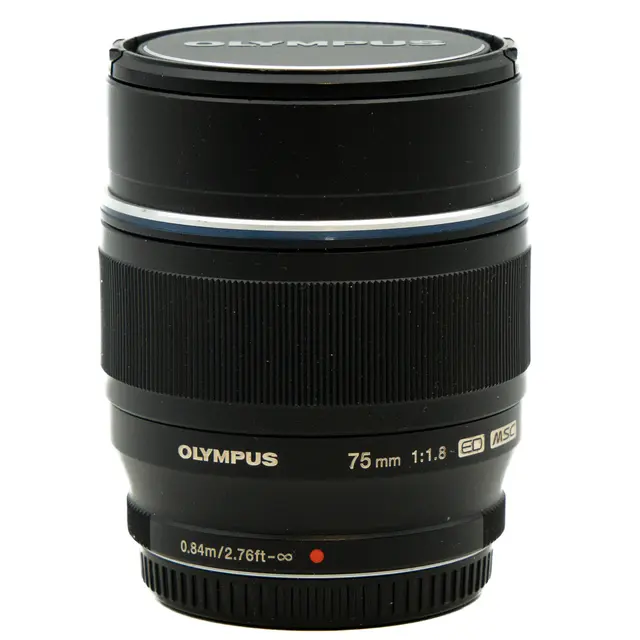 BRUKT Olympus ED 75mm f/1.8 Tilstand: 3 | MFT 