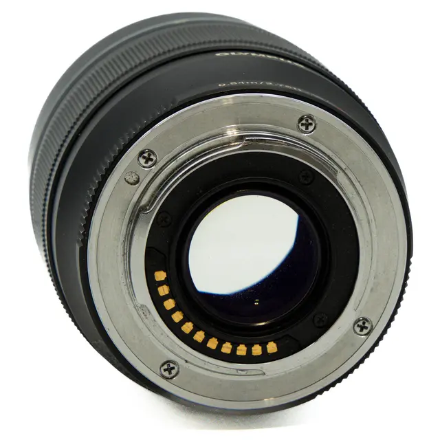 BRUKT Olympus ED 75mm f/1.8 Tilstand: 3 | MFT 