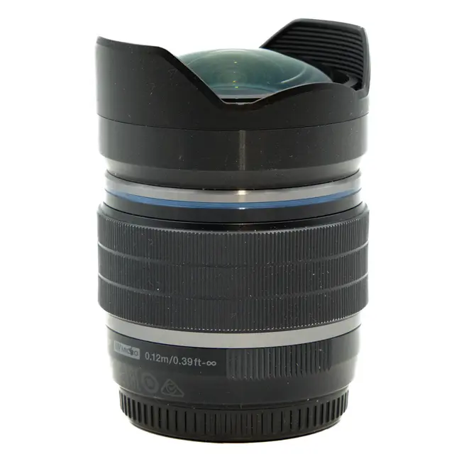 BRUKT Olympus ED 8mm f/1.8 PRO Tilstand: 3 | MFT 