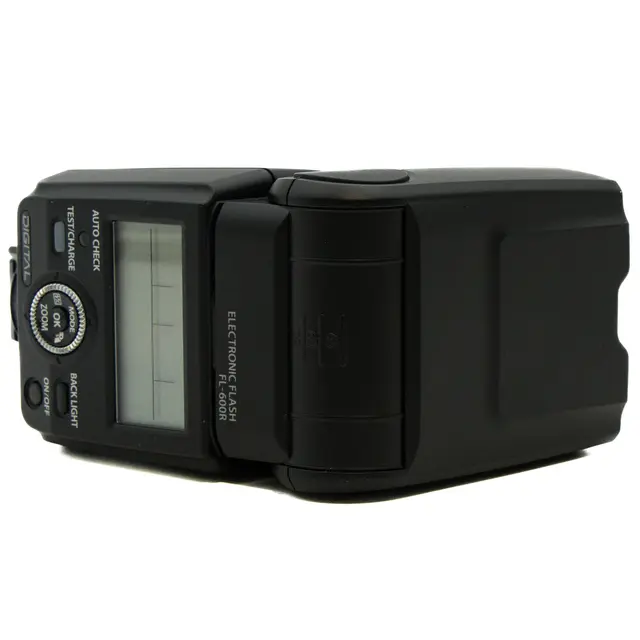 BRUKT Olympus FL-600R Tilstand: 2 