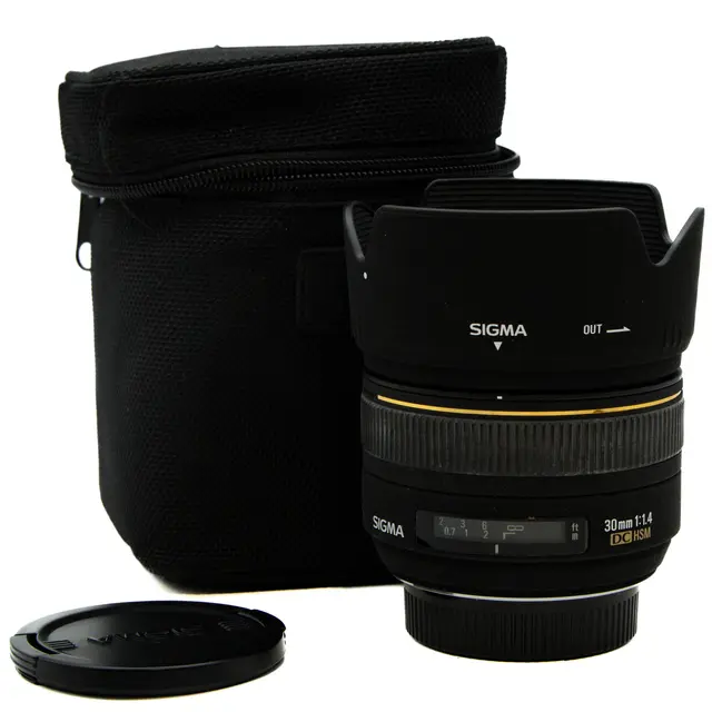 Sigma 30mm f/1.4 DC HSM Tilstand: 3 | Nikon F (FX) 