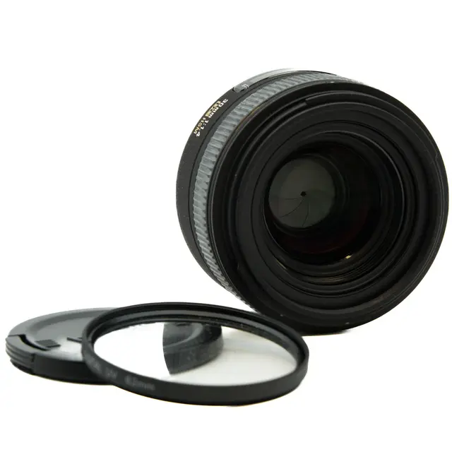 Sigma 30mm f/1.4 DC HSM Tilstand: 3 | Nikon F (FX) 