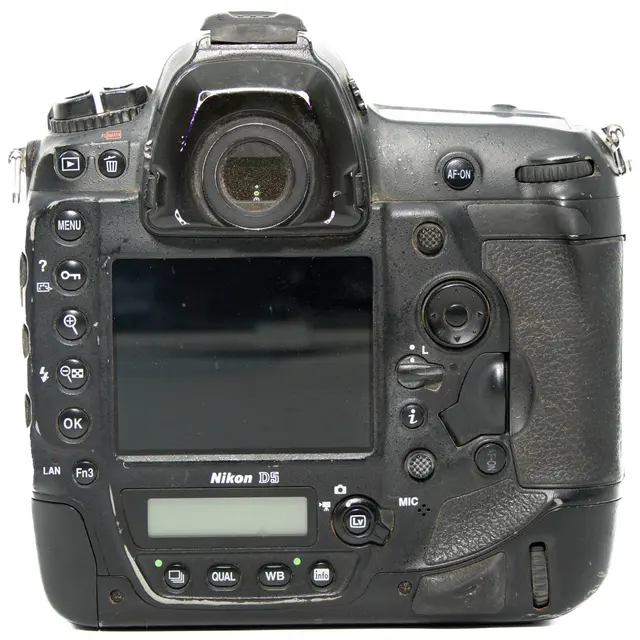 Nikon D5 Tilstand: 5 |544 733 (136%) eksp. 