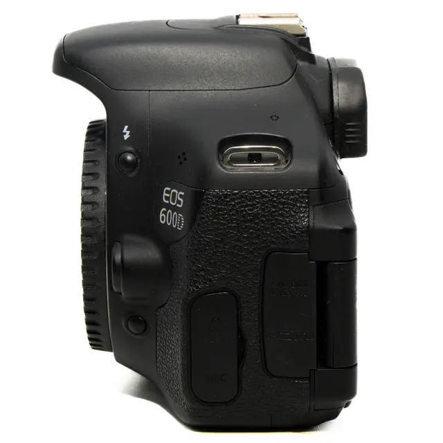 Canon EOS 600D m/EF-S 18-55mm IS II Tilstand: 3 |6887 eksp. 