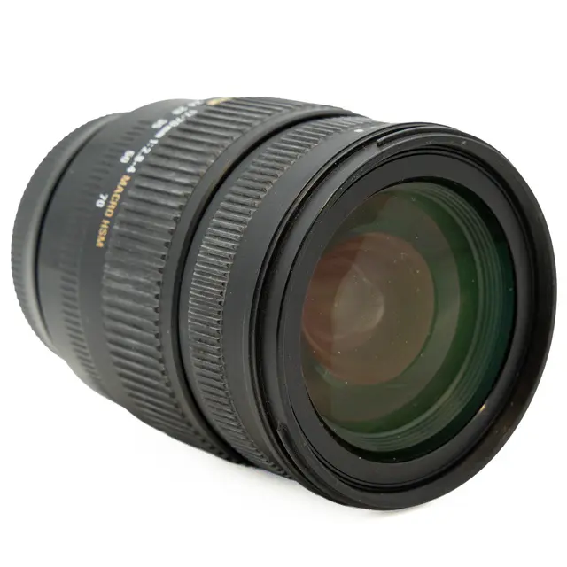 Sigma 17-70mm f/2.8-4 DC HSM Canon EF Tilstand: 3 | Canon EF 