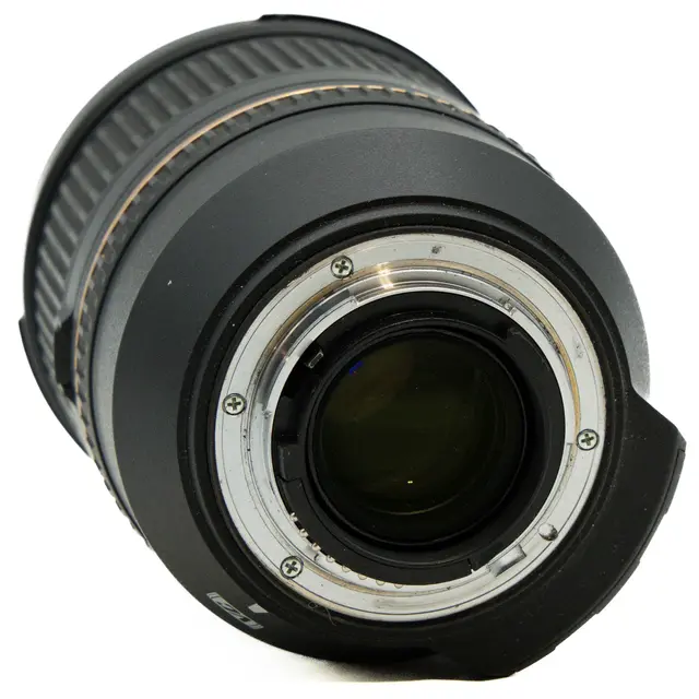 Tamron SP 24-70mm f/2.8 Di VC USD Tilstand: 4 | Nikon F 