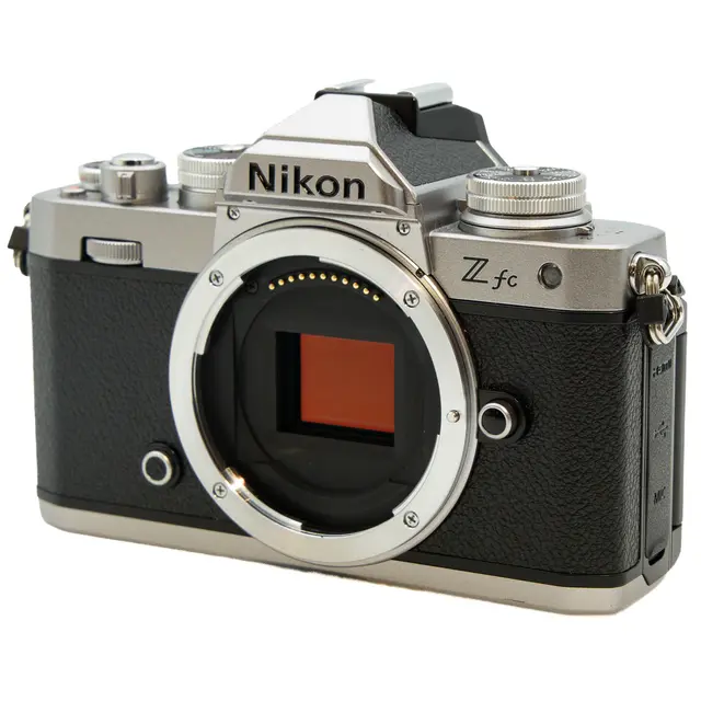 Nikon Z FC Silver Tilstand: 1 |1366 eksp. 