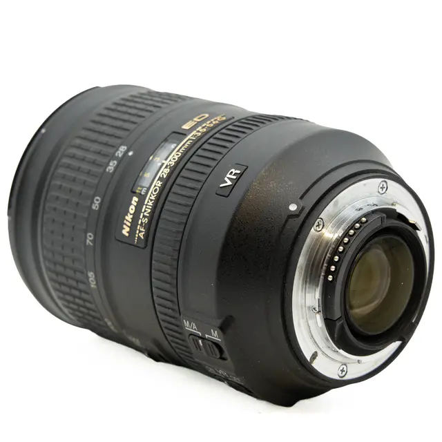 Nikon AF-S 28-300mm f/3.5-5.6G IF-ED VR Tilstand: 2 | Nikon F 
