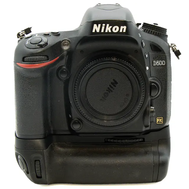 Nikon D600 Tilstand: 3 |16129 eksp. 