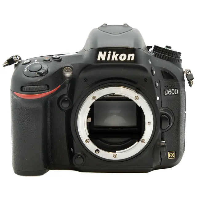 Nikon D600 Tilstand: 3 |16129 eksp. 