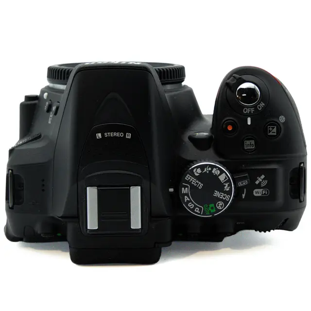 Nikon D5300 kamerahus Tilstand: 3 |2327 eksp. 