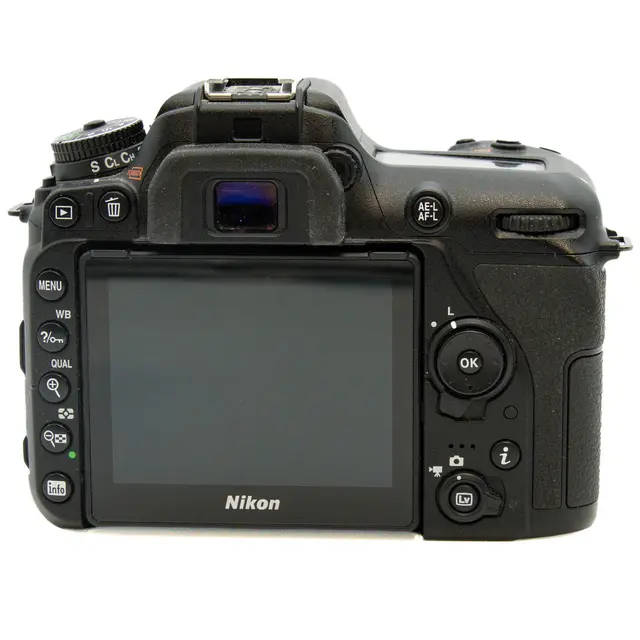 Nikon D7500 Tilstand: 2 |4002 eksp. 