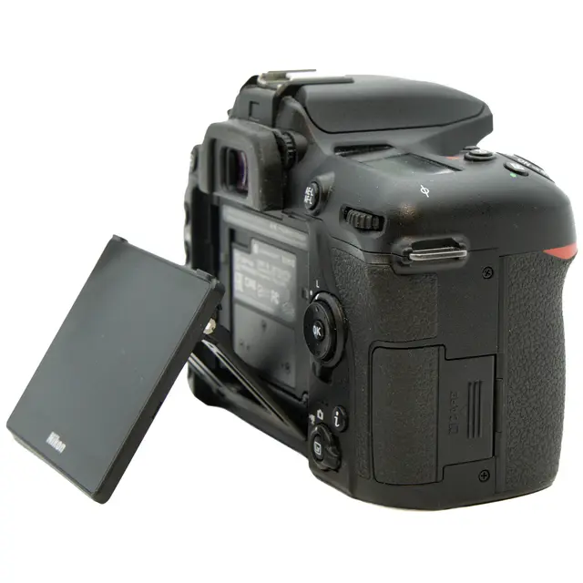 Nikon D7500 Tilstand: 2 |4002 eksp. 