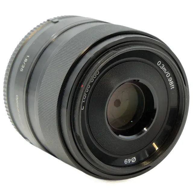 Sony E 35mm f/1.8 OSS Tilstand: 3 | 
