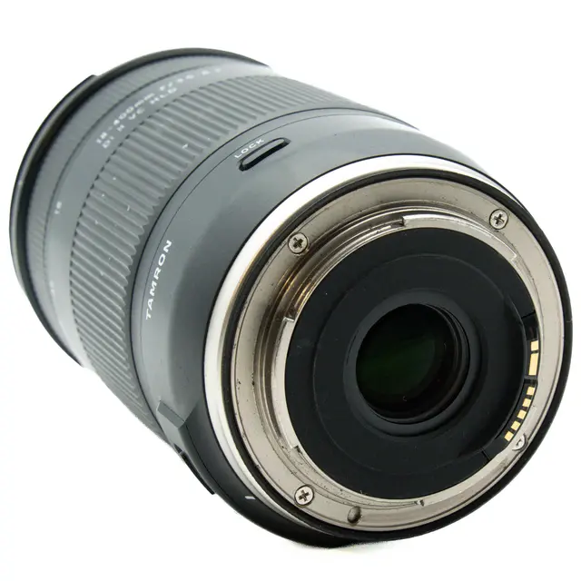 Tamron 18-400mm f/3.5-6.3 II VC HLD F Tilstand: 4 | 