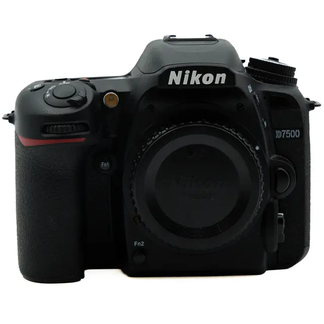 Nikon D7500 Tilstand: 2 |25620 eksp. 