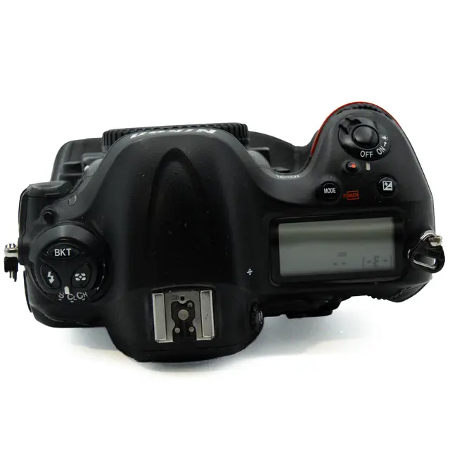 Nikon D4 Tilstand: 3 |89689 eksp. 