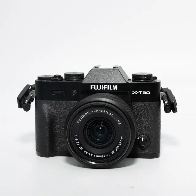 BRUKT Fujifilm X-T30 II m/XC15-45 OIS PZ Tilstand: 2 |810 eksp. 