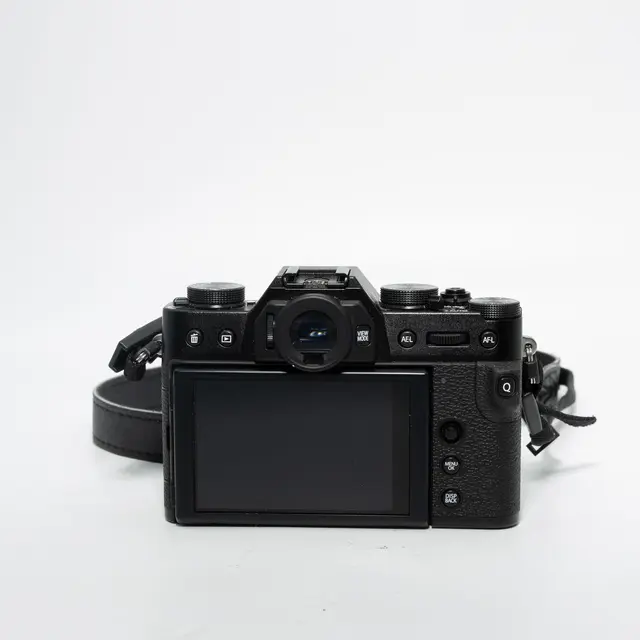 BRUKT Fujifilm X-T30 II m/XC15-45 OIS PZ Tilstand: 2 |810 eksp. 