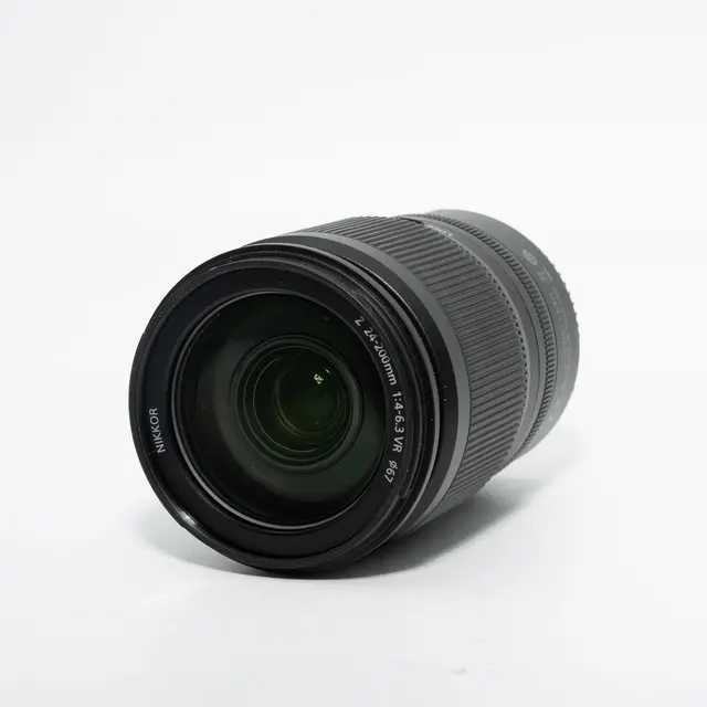 BRUKT Nikon Z 24-200mm f/4-6.3 VR Tilstand: 2 | Nikon Z 